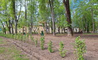 Turpinās Daugavpils cietokšņa dārza atjaunošana