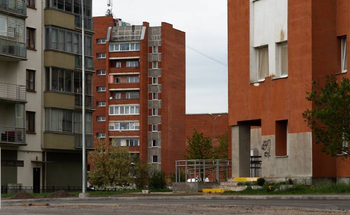 Daugavpils pašvaldība paplašina līdzfinansējuma iespējas daudzdzīvokļu māju energoefektivitātes uzlabošanai