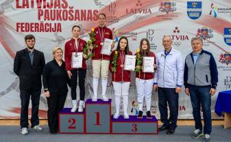 Daugavpils kļūst par Latvijas paukošanas galvaspilsētu – izcili panākumi junioru un kadetu čempionātā