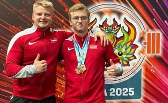 Maksims Vasiļonoks izcīna divas bronzas medaļas pasaules čempionātā svarcelšanā