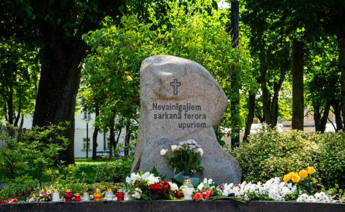 Daugavpilī notika Komunistiskā genocīda upuru piemiņas dienai veltīti pasākumi