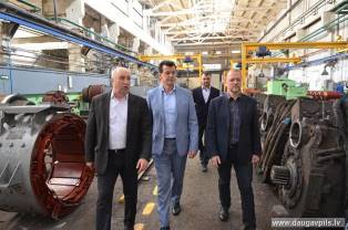 Мэр Даугавпилса Рихард Эйгим посетил Локомотиворемонтный завод