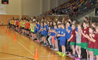 Daugavpils 4. klašu skolēni  piedalās “Sporto visa klase” projektā