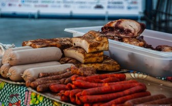 Augusta tirdziņš Rīgas ielā Augusta tirdziņš Rīgas ielā