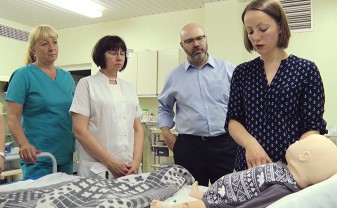 В Даугавпилсской региональной больнице занятия провёл профессор медицины из Вашингтонского Университета (ВИДЕО)