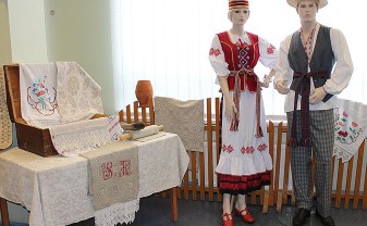 Сундук белорусских сокровищ пополнит народный костюм