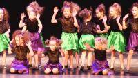 Даугавпилсские танцоры уже готовятся к Празднику песни и танца школьников (ВИДЕО)