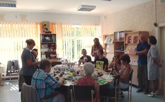 В Даугавпилсе в рамках проекта деинституализации начала работу специализированная мастерская (ВИДЕО)