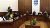 Ievēlētas jaunas deputātu komitejas un Domes pastāvīgās komisijas. Ievēlētas jaunas deputātu komitejas un Domes pastāvīgās komisijas.