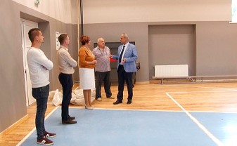 Заместитель председателя городской Думы Янис Дукшинский посетил Даугавпилсскую 12 среднюю школу и Даугавпилсскую русскую среднюю школу-лицей (ВИДЕО)