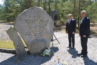 Daugavpilī pieminēja ebreju tautas genocīda upurus