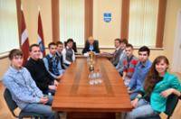 В думе чествовали сборную команду КВН Даугавпилса «Наша» за успехи на «Кубке мэра Риги »