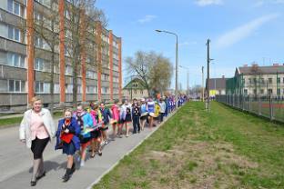 Daugavpils 10.vidusskola svin Latvijas Brīvības svētkus Daugavpils 10.vidusskola svin Latvijas Brīvības svētkus