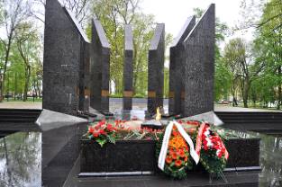 В Даугавпилсе сегодня  отмечают День памяти жертв Второй мировой войны (ВИДЕО)
