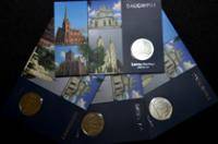 Izveidota pirmā Daugavpils suvenīra monēta ar Baznīckalna attēlu