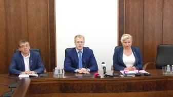 Preses konferencē bija ļoti daudz žurnālistu jautājumu par jaunās Domes vadības darbu (VIDEO)