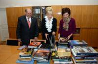 Domes vadība augstu novērtēja Latgales centrālās bibliotēkas darbu