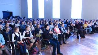 В Центре латышской культуры прошли Рождественские мероприятия для лучших школьников (ВИДЕО)