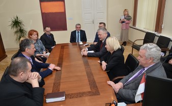 Turpinās Daugavpils Domes dialogs ar Veselības ministriju par atbalstu Daugavpils Reģionālajai slimnīcai