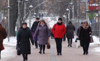 Псевдосоциальный работник выманил деньги у пожилого человека (ВИДЕО)