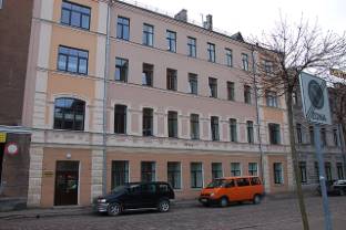 Līdz nedēļas beigām balsosim par zobārsti Modrīti Januševsku